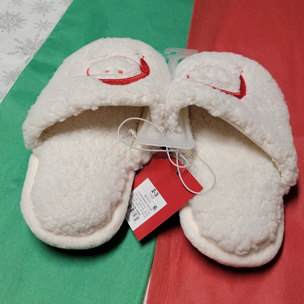 Wondershop Kid’s Off White Santa Smiley Slippers NWT Children’s Size 2-3 Plush